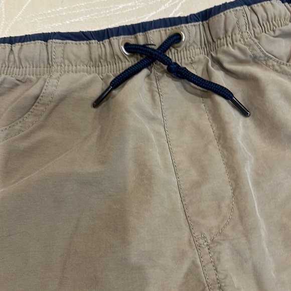 Univibe cargo short khaki and navy draw string size M boy’s - Picture 2 of 6